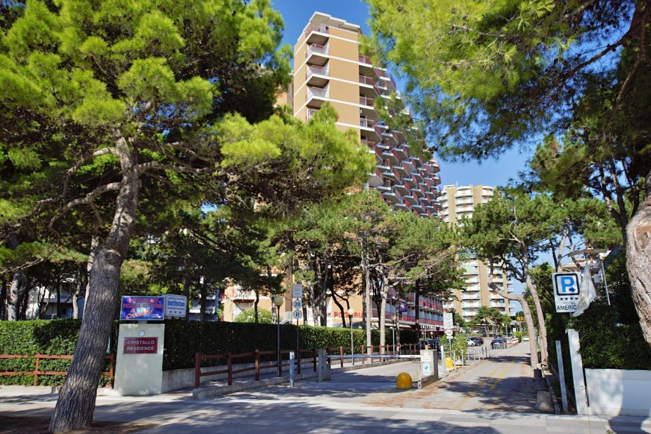 Condominio Cristallo Lignano Sabbiadoro Exterior photo