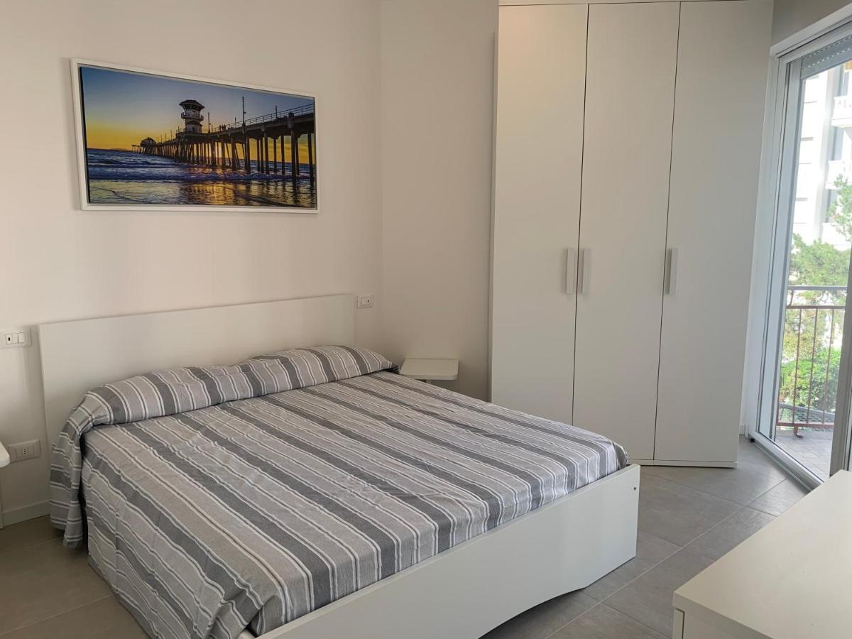 Condominio Cristallo Lignano Sabbiadoro Exterior photo